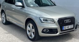 AUDI Q5 2.0 TDI Basis quattro S-tronic Magyarországi!!! Vezetett szervízkönyves!!!