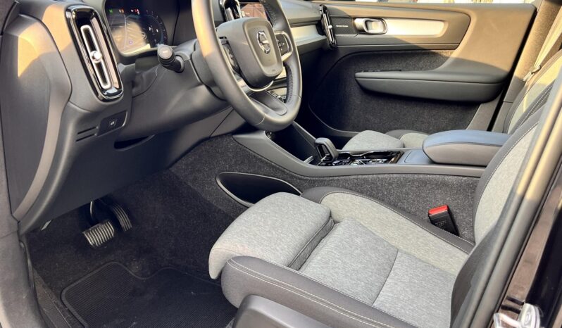 VOLVO XC40 2.0 [B3] MHEV Plus Dark Black Edition DCT Magyarországi ÁFA-s!!! 19600km! ÚJSZERŰ!!! full