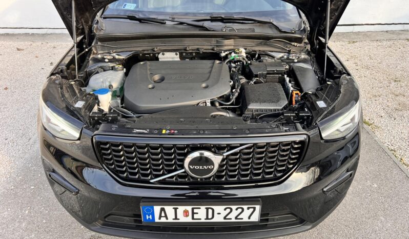 VOLVO XC40 2.0 [B3] MHEV Plus Dark Black Edition DCT Magyarországi ÁFA-s!!! 22400km! ÚJSZERŰ!!! full