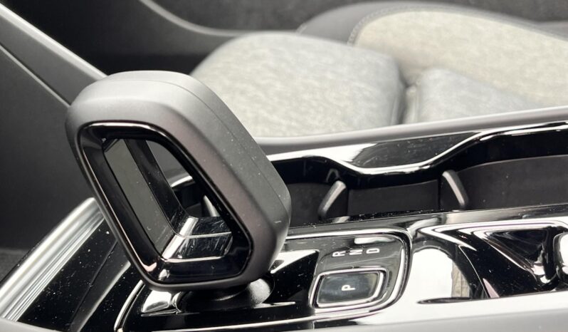 VOLVO XC40 2.0 [B3] MHEV Plus Dark DCT Magyarországi ÁFA-s!!! 17900km! ÚJSZERŰ!!! full