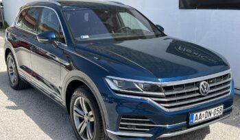 VOLKSWAGEN TOUAREG 3.0 V6 TDI Elegance Tiptronic ic Magyarországi!!! Vezetett szervízkönyv!!! Full-Full!!! full