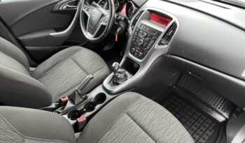 OPEL ASTRA J Sedan 1.6 Enjoy Magyarországi!!!! full