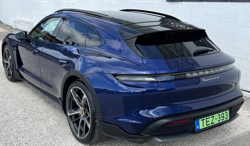 PORSCHE TAYCAN 4S Cross Turismo 45.000kM!!! Panorámatető!!! 93KW!!! 570Le!!! Gravel sport!!! OFF ROAD PACK!!! full