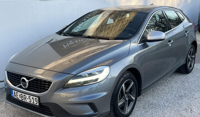 VOLVO V40 2.0 D [D3] R-Design Momentum Geartronic Vezetett szervízkönyv!!! Sérülésmentes!!!