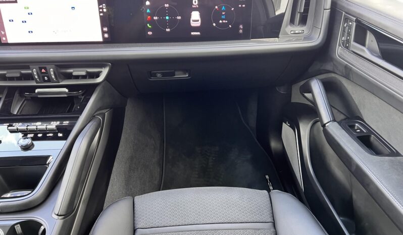 PORSCHE CAYENNE Coupé GTS Tiptronic ic 5.000km MAGYARORSZÁGI ÁFA-S!!! Azonnal vihető! full