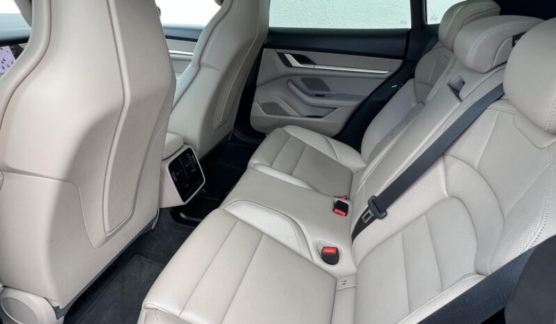 PORSCHE TAYCAN 4S Cross Turismo 45.000kM!!! Panorámatető!!! 93KW!!! 570Le!!! Gravel sport!!! OFF ROAD PACK!!! full