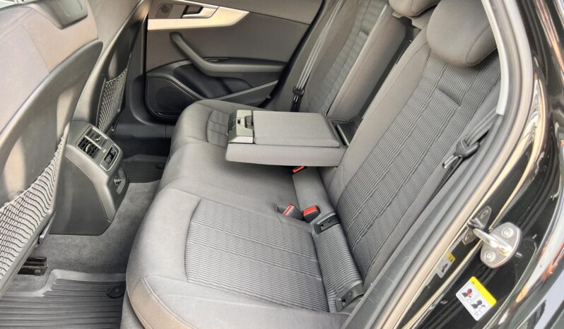 AUDI A4 Avant 2.0 TFSI Design S-tronic 84.000km Magyarországi GYÖNYÖRŰ!!! full