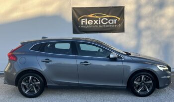 VOLVO V40 2.0 D [D3] R-Design Momentum Geartronic Vezetett szervízkönyv!!! Sérülésmentes!!! full