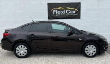 OPEL ASTRA J Sedan 1.6 Enjoy Magyarországi!!!! full