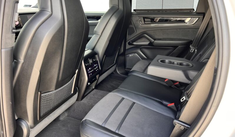 PORSCHE CAYENNE Coupé GTS Tiptronic ic 5.000km MAGYARORSZÁGI ÁFA-S!!! Azonnal vihető! full