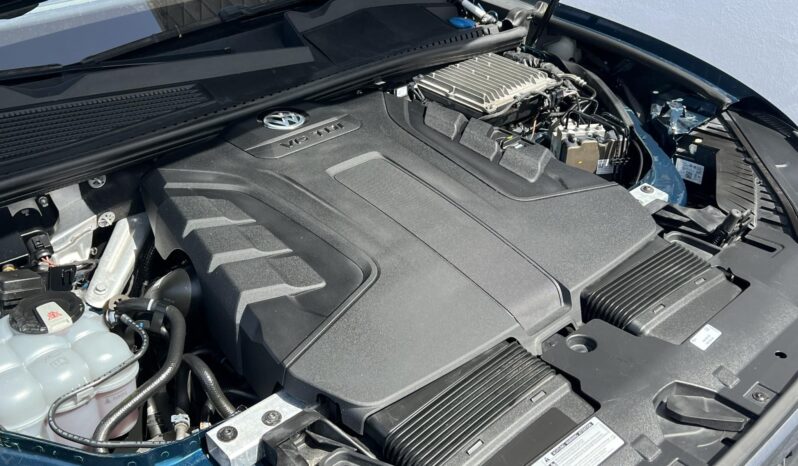 VOLKSWAGEN TOUAREG 3.0 V6 TDI Elegance Tiptronic ic Magyarországi!!! Vezetett szervízkönyv!!! Full-Full!!! full