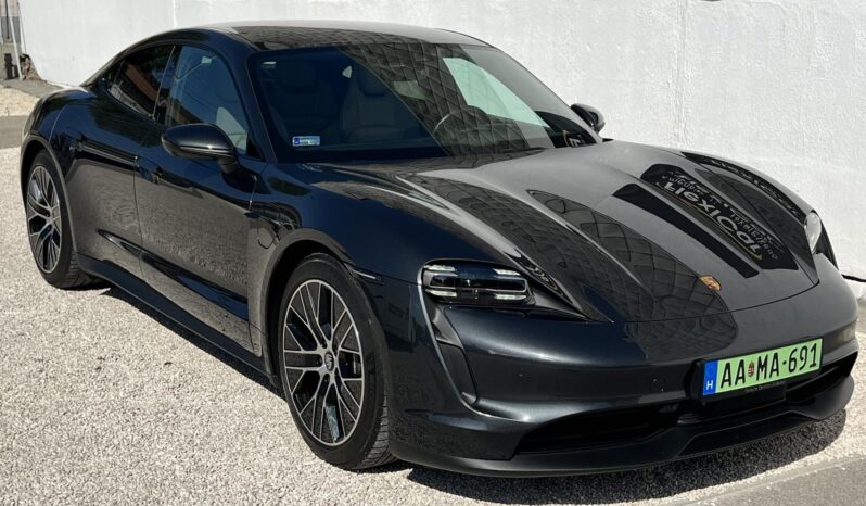 PORSCHE TAYCAN Magyarországi 1ÉV GYÁRI GARANCIÁVAL!!! Performance Plus full
