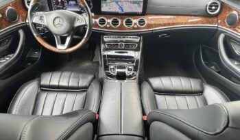 MERCEDES-BENZ E 220 d 9G-TRONIC Luxury! Vezetett szervizkönyv! full