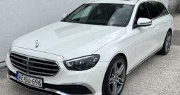 MERCEDES-BENZ E 220 d T 9G-TRONIC Mild hybrid drive Sérülésmentes! Gyári fényezés! Gyönyörű állapot! Vezetett szervizkönyv!