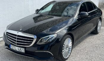 MERCEDES-BENZ E 220 d 9G-TRONIC Luxury! Vezetett szervizkönyv! full
