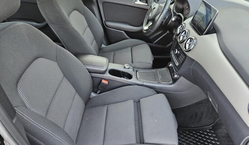 MERCEDES-BENZ B-OSZTÁLY B 180 d 7G-DCT MAGYAR – 71.000 KM – ÚJSZERŰ ÁLLAPOTBAN!! full