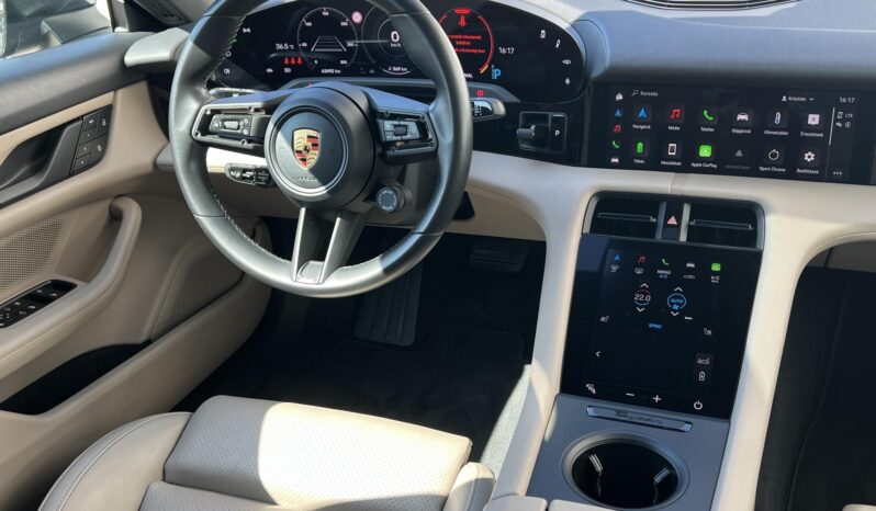 PORSCHE TAYCAN Magyarországi 1ÉV GYÁRI GARANCIÁVAL!!! Performance Plus full