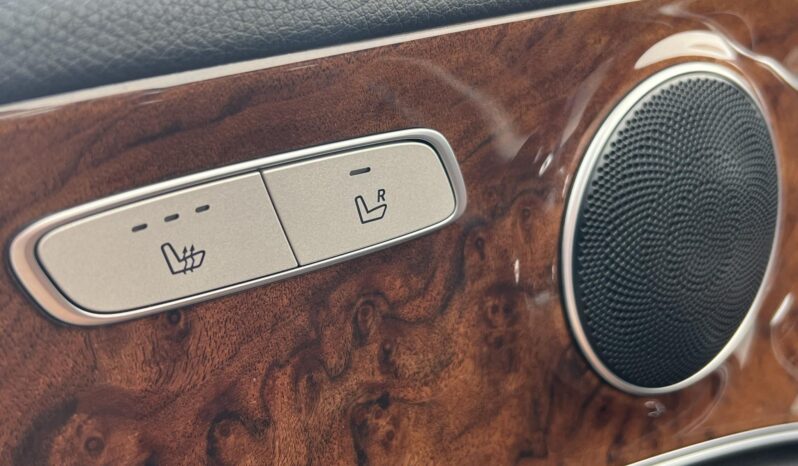 MERCEDES-BENZ E 220 d 9G-TRONIC Luxury! Vezetett szervizkönyv! full
