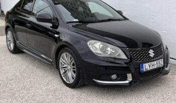 SUZUKI KIZASHI 2.4 SDLX CVT 4WD Magyarországi!!! Vezetett szervizkönyv!!! full