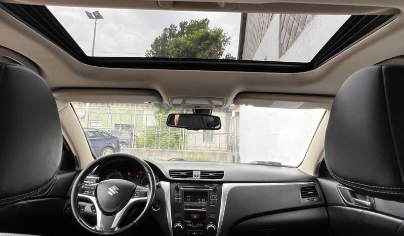 SUZUKI KIZASHI 2.4 SDLX CVT 4WD Magyarországi!!! Vezetett szervizkönyv!!! full