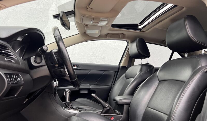 SUZUKI KIZASHI 2.4 SDLX CVT 4WD Magyarországi!!! Vezetett szervizkönyv!!! full