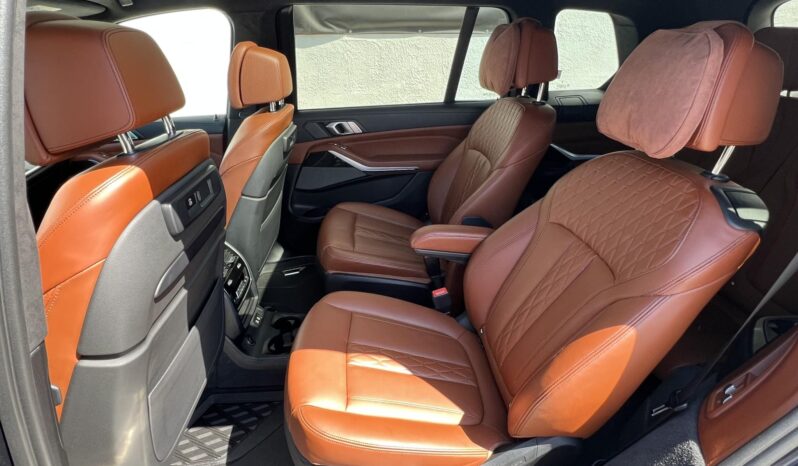 BMW X7 M50d (Automata) (6 személyes ) Vezetett szervízkönyves. gyönyörű állapot. full-full!!! full