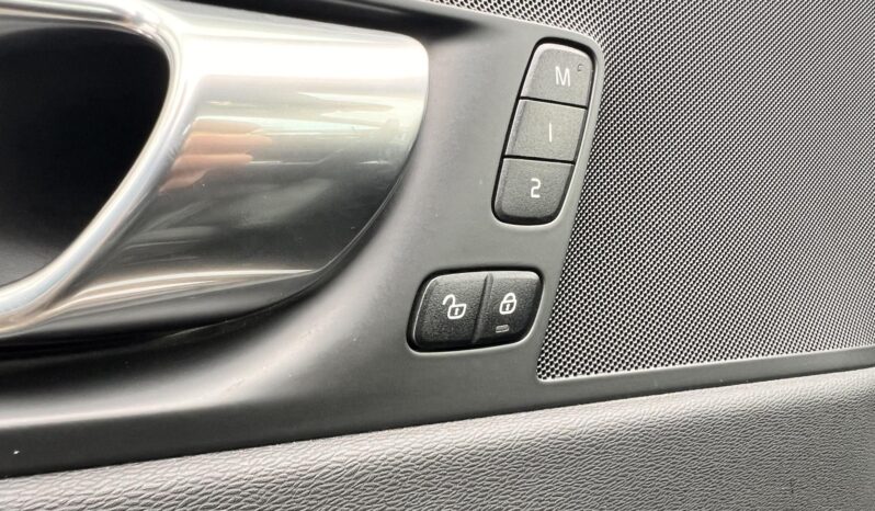 VOLVO XC60 2.0 [B4] MHEV Plus Dark AWD Geartronic Magyarországi 27%-os ÁFA-s számlával! ÚJSZERŰ!!! FACELIFT!!! full