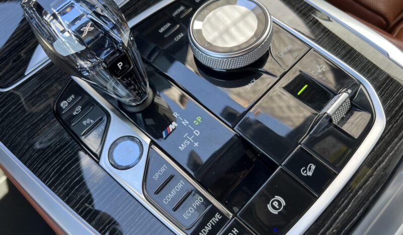 BMW X7 M50d (Automata) (6 személyes ) Vezetett szervízkönyves. gyönyörű állapot. full-full!!! full