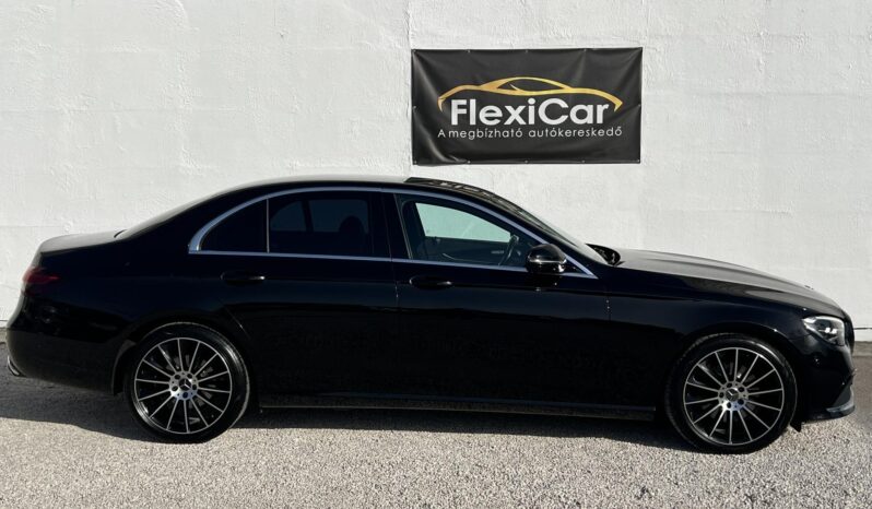 MERCEDES-BENZ E 220 d 9G-TRONIC 99000Km!!! Designo bőr belső!!! Vezetett szervízkönyv!!! full