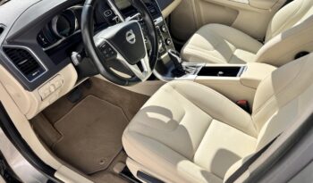 VOLVO XC60 2.4 D [D4] Momentum Geartronic AWD! Vez.sz.könyv NAGYSZERVIZ UTÁN!!! full