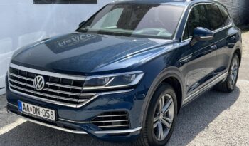 VOLKSWAGEN TOUAREG 3.0 V6 TDI Elegance Tiptronic ic Magyarországi!!! Vezetett szervízkönyv!!! Full-Full!!! full