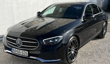 MERCEDES-BENZ E 220 d 9G-TRONIC 99000Km!!! Designo bőr belső!!! Vezetett szervízkönyv!!! full