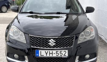 SUZUKI KIZASHI 2.4 SDLX CVT 4WD Magyarországi!!! Vezetett szervizkönyv!!! full