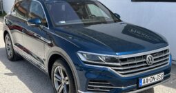 VOLKSWAGEN TOUAREG 3.0 V6 TDI Elegance Tiptronic ic Magyarországi!!! Vezetett szervízkönyv!!! Full-Full!!!
