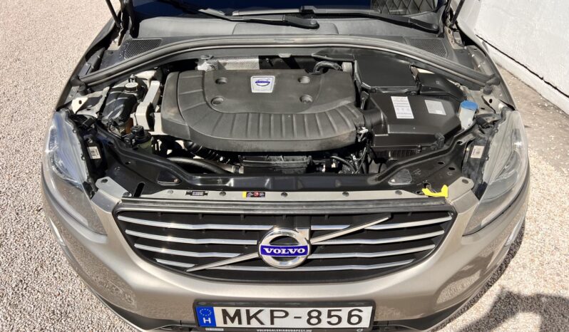 VOLVO XC60 2.4 D [D4] Momentum Geartronic AWD! Vez.sz.könyv NAGYSZERVIZ UTÁN!!! full