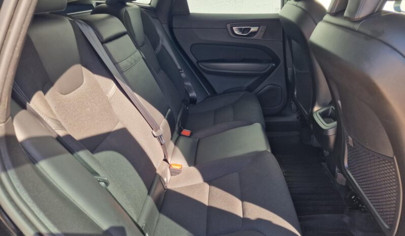 VOLVO XC60 2.0 [B4] MHEV Momentum Pro AWD Geartronic Magyarországi Vezetet szervizkönyv! GARANCIÁLIS!!! full