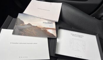 VOLVO XC60 2.0 [B4] MHEV Plus Dark AWD Geartronic Magyarországi 27%-os ÁFA-s számlával! ÚJSZERŰ!!! FACELIFT!!! full