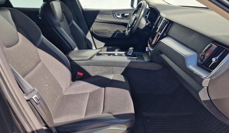 VOLVO XC60 2.0 [B4] MHEV Momentum Pro AWD Geartronic Magyarországi Vezetet szervizkönyv! GARANCIÁLIS!!! full