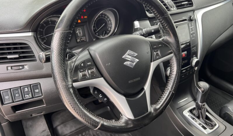 SUZUKI KIZASHI 2.4 SDLX CVT 4WD Magyarországi!!! Vezetett szervizkönyv!!! full