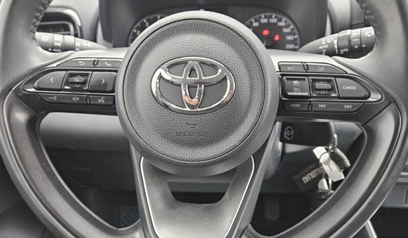 TOYOTA YARIS 1.5 VVT-i Comfort Style MAGYAR – 15.000 KM – ÚJSZERŰ ÁLLAPOTBAN!! full