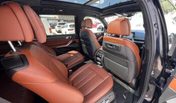 BMW X7 M50d (Automata) (6 személyes ) Vezetett szervízkönyves. gyönyörű állapot. full-full!!! full