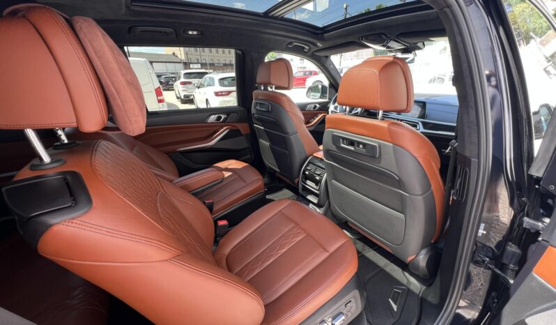 BMW X7 M50d (Automata) (6 személyes ) Vezetett szervízkönyves. gyönyörű állapot. full-full!!! full
