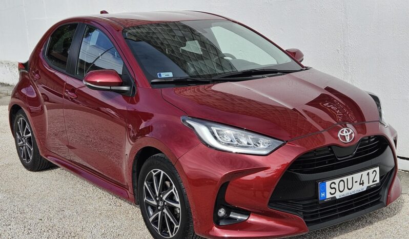 TOYOTA YARIS 1.5 VVT-i Comfort Style MAGYAR – 15.000 KM – ÚJSZERŰ ÁLLAPOTBAN!! full