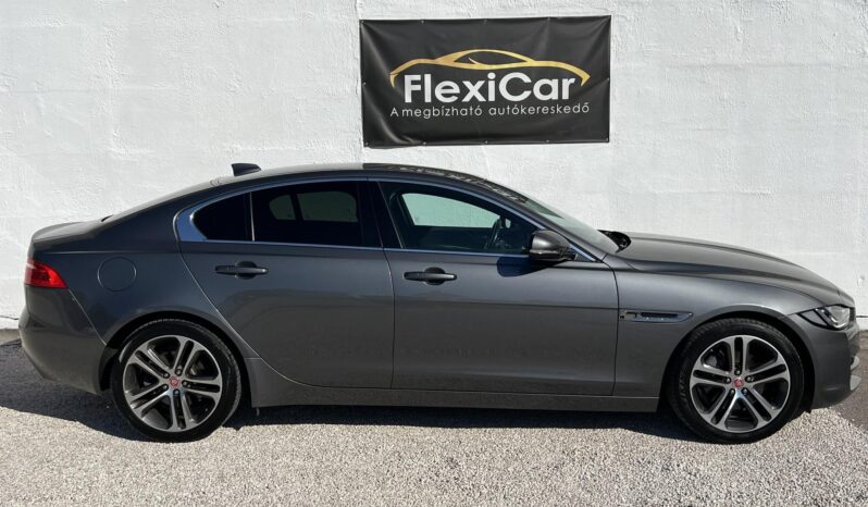 JAGUAR XE 2.0 l4D Prestige (Automata) Magyarországi. gyönyörű állapot. végig vezetett szervizkönyv! full