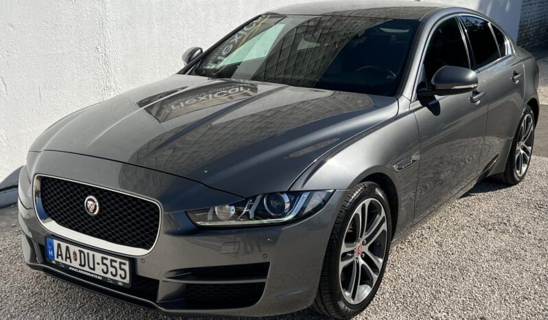 JAGUAR XE 2.0 l4D Prestige (Automata) Magyarországi. gyönyörű állapot. végig vezetett szervizkönyv! full