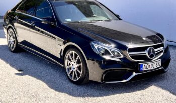 MERCEDES-BENZ E 63 AMG Mercedes-AMG E 63 (Automata) 88.000!!! Gyönyörű állapot!!! full