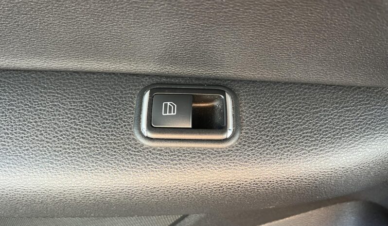 MERCEDES-BENZ E 350 CDI BlueEFFICIENCY Avantgarde (Automata) Nagyon szép állapotban! full