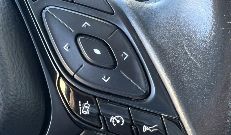 TOYOTA C-HR 1.2T Comfort Magyarországi. sérülésmentes. végig vezetett szervizkönyv! full