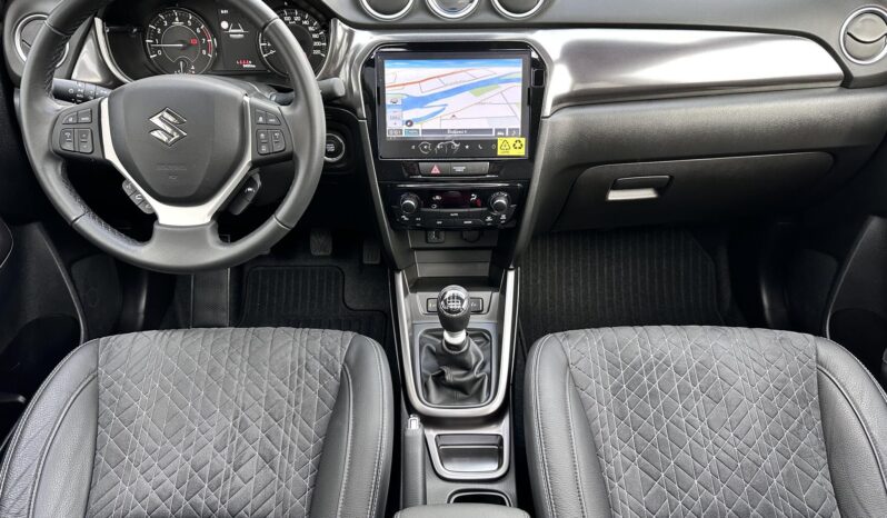 SUZUKI VITARA 1.4 Hybrid GLX Panorama MAGYAR – 9.000 KM – 3 + 7 ÉV GYÁRI GARANCIÁVAL!! full