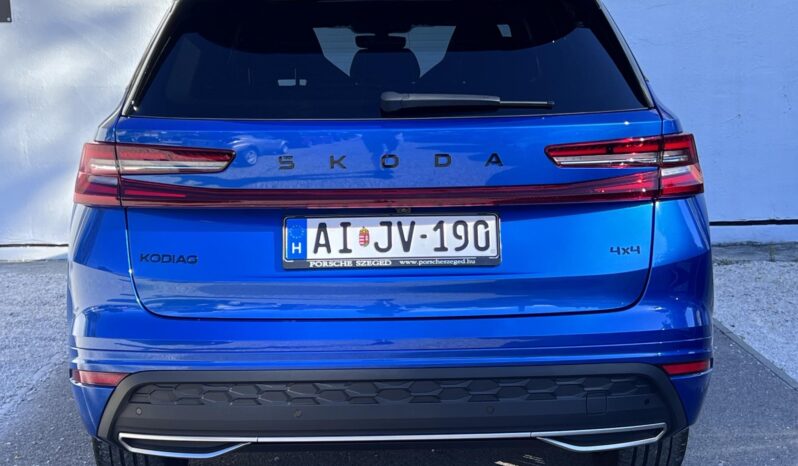 SKODA KODIAQ 2.0 TDI SCR SportLine 4×4 DSG [7 személy] Magyarországi 5.000km!!! ÚJ AUTÓ!!! full